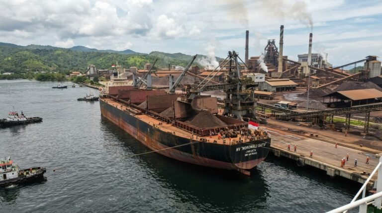 Multimodal bulk transport vessel carrying processed nickel ore in Indonesian waters