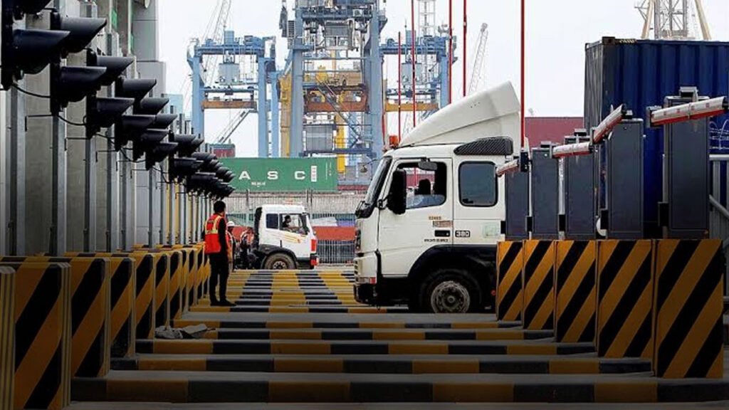 Tantangan Transportasi Logistik di Indonesia