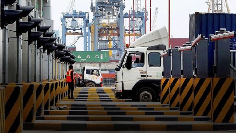 Tantangan Transportasi Logistik di Indonesia